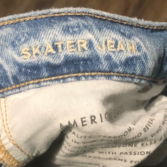 American Eagle Jeans Women's 6 Skater Patchwork Wide Leg High Rise Light Wash - Picture 3 of 7